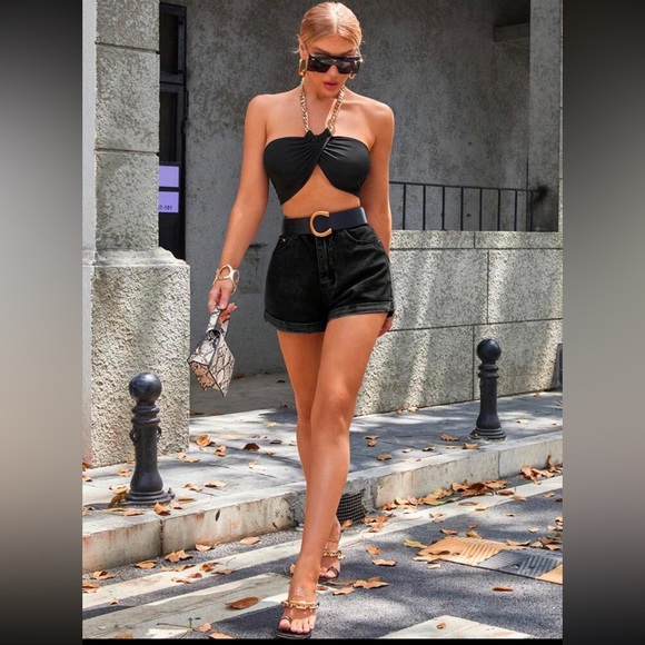 Vintage-Inspired Black Cuffed high waisted Jean Shorts | everyday basics  | L - Picture 1 of 13